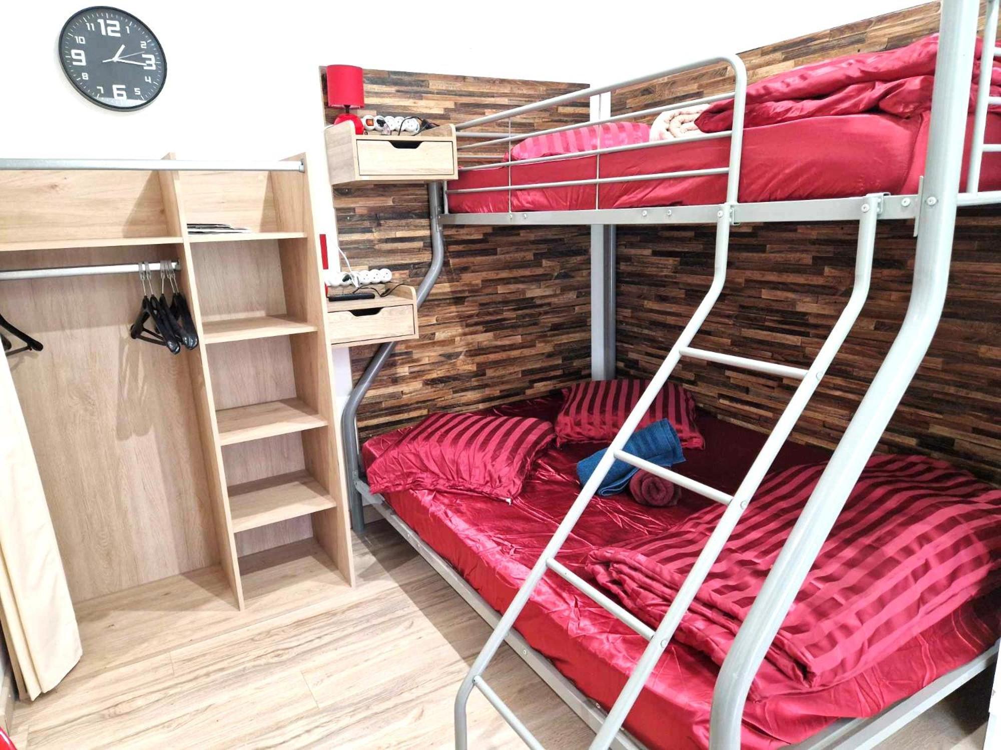 09 - Joli Studio Avec 2 Lits, Logement Tout Equipe Pour 1, 2 Ou 3 Personnes Maximum, Vue Sur Parc Arbore, Parking Privatif Gratuit, Grand Fourgon Possible, Tout Le Linge De Maison Est Fourni Razac-sur-lʼIsle Exterior foto