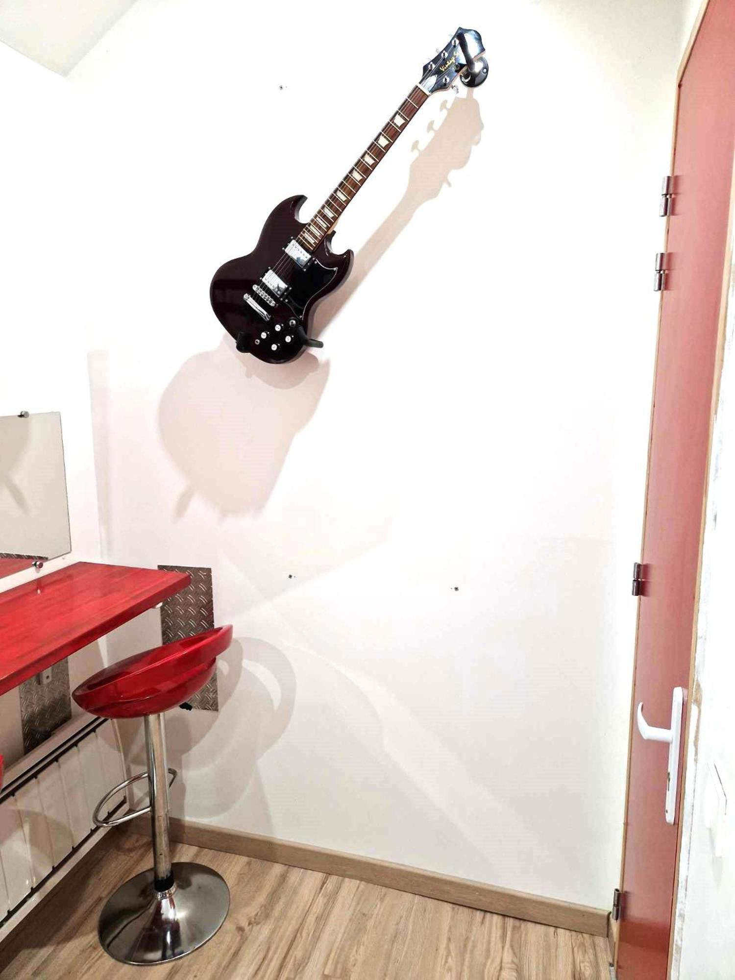 09 - Joli Studio Avec 2 Lits, Logement Tout Equipe Pour 1, 2 Ou 3 Personnes Maximum, Vue Sur Parc Arbore, Parking Privatif Gratuit, Grand Fourgon Possible, Tout Le Linge De Maison Est Fourni Razac-sur-lʼIsle Exterior foto
